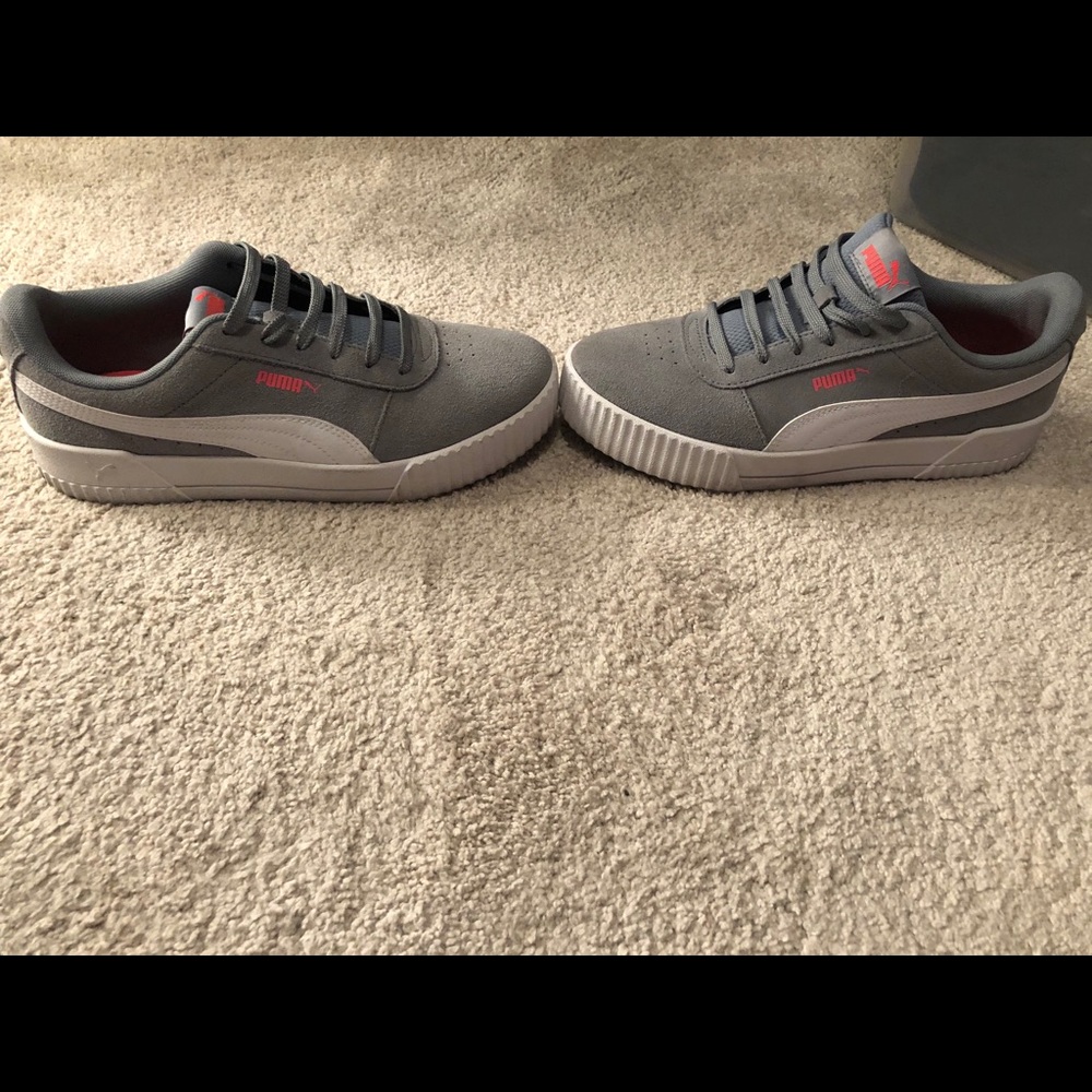 Like new Puma sneakers